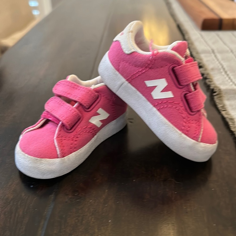 New Balance 3M Pink Sneakers